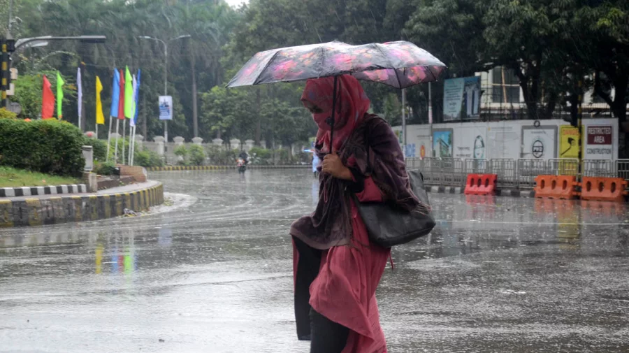 দেশের দক্ষিণ-পূর্বাঞ্চলে মঙ্গলবার বৃষ্টি হতে পারে